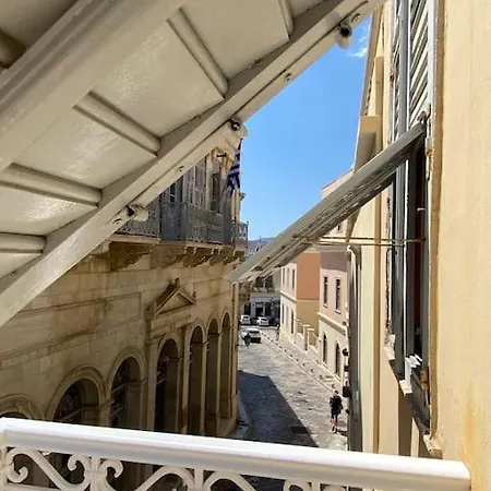 Saint Nicolas Mansion In Syros Ermoupolis Appartement *